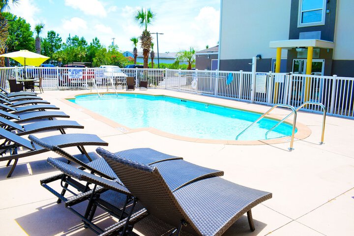 Quality Inn & Suites Myrtle Beach near Outlets