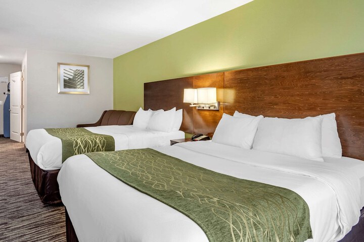Room 15 of 30