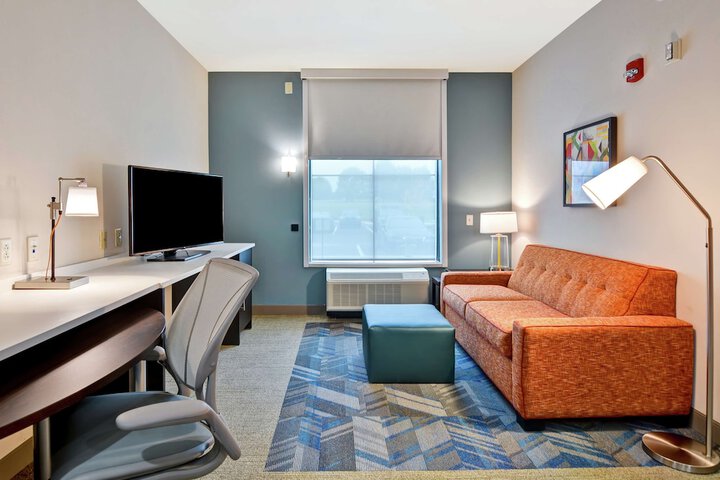 Home2 Suites by Hilton Madison Huntsville Airport