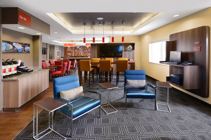 Hotel Interior 9 of 36