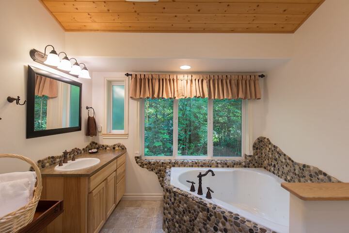 A Hidden Haven & Water Garden Cottages
