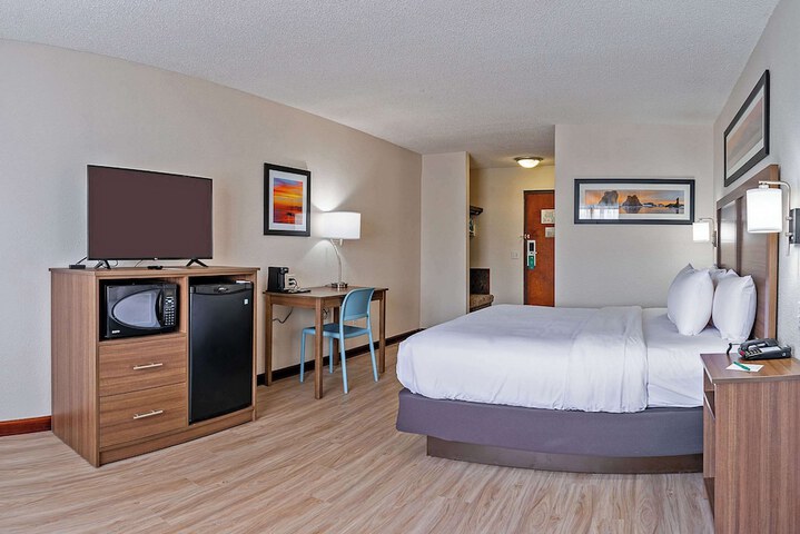 Room 38 of 60
