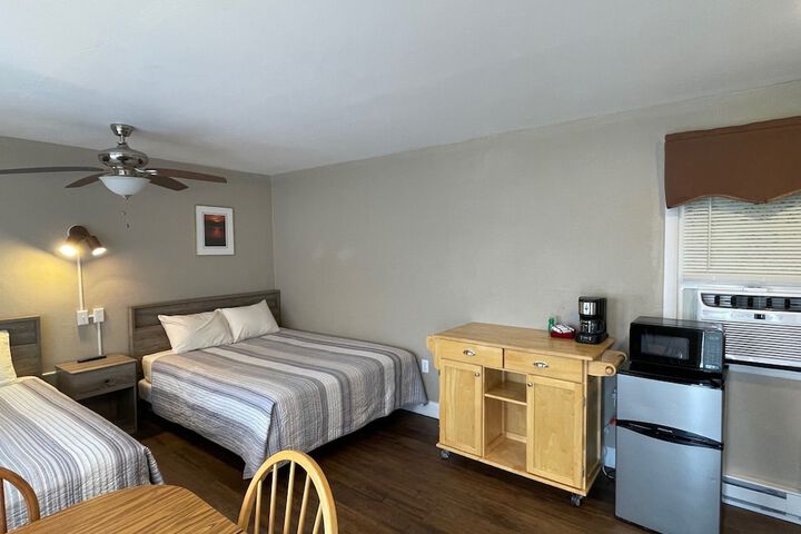 Room 34 of 59