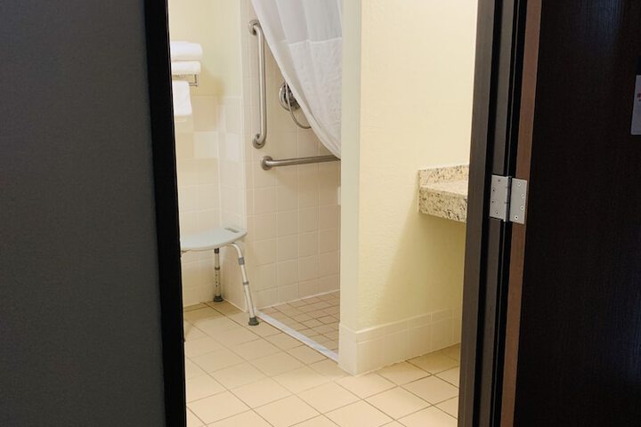 AmericInn by Wyndham Kewanee