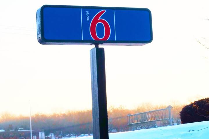 Hotel 4 of 33