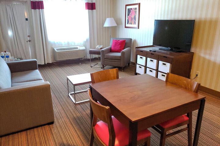 Room 26 of 37