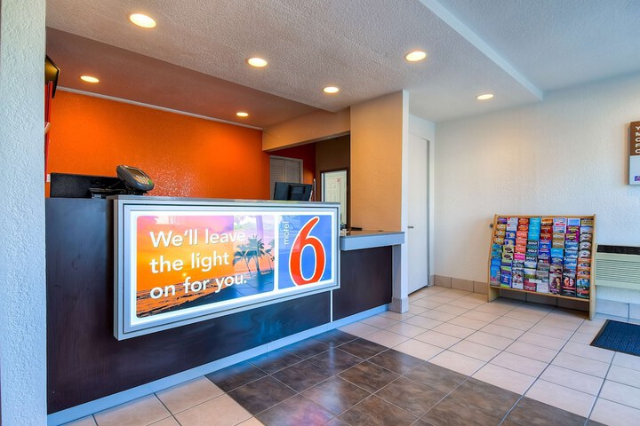 Motel 6 Rowland Heights CA - Los Angeles - Pomona