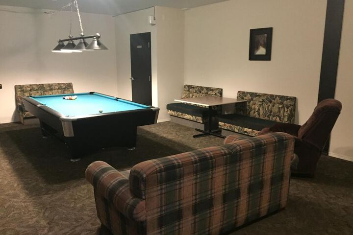 Invermere Hostel