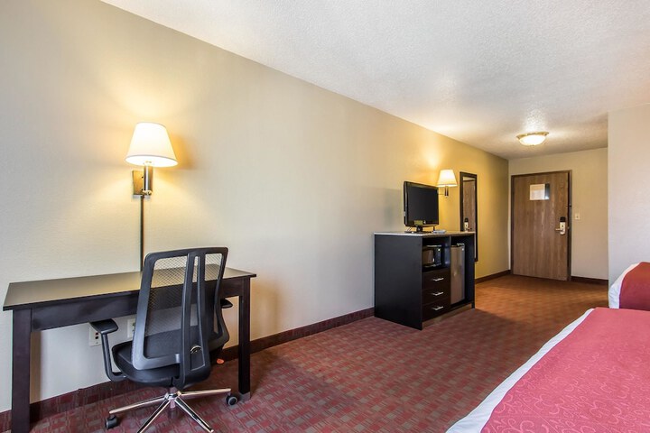 Room 14 of 40