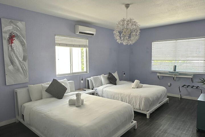 Room 30 of 50