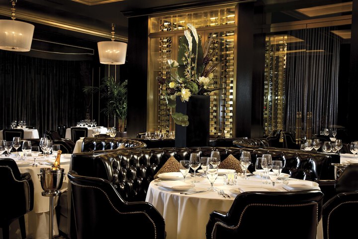 Dining 45 of 63