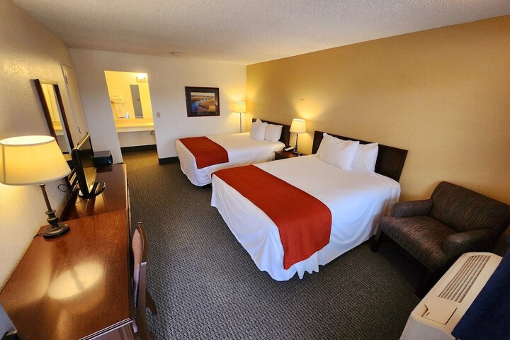 Room 9 of 21