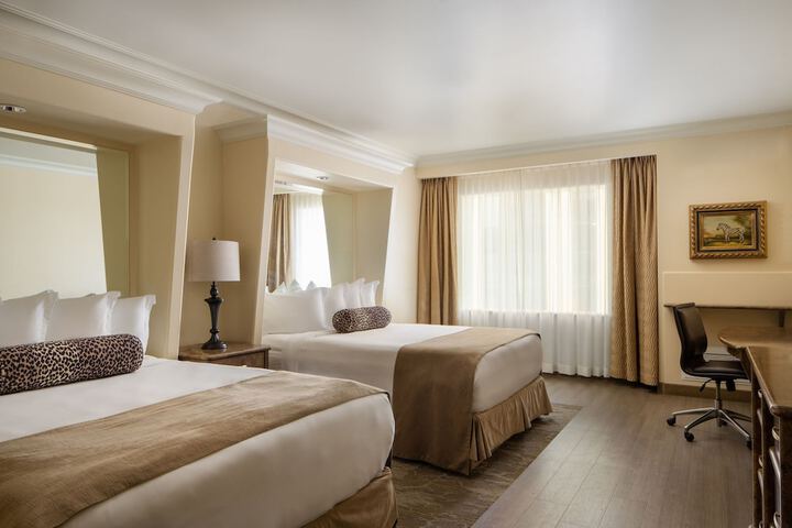 Room 15 of 36