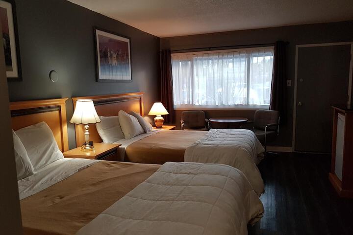 Room 30 of 32