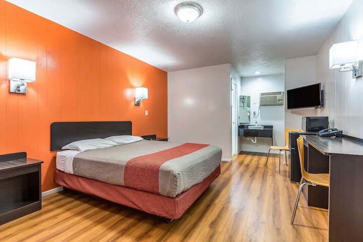 Motel 6 Tremonton UT