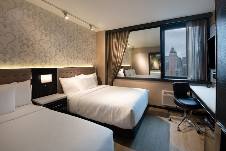 Room 18 of 52