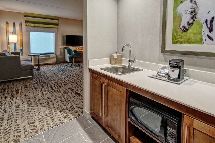 Hampton Inn & Suites Nashville / Goodlettsville