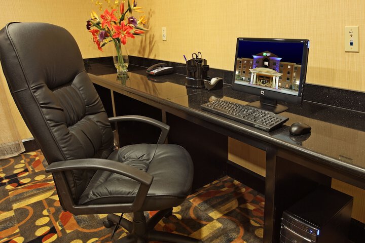 Business Center 54 of 55