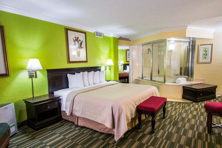 Room 18 of 29