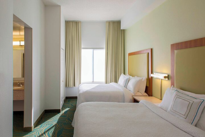 Room 14 of 21