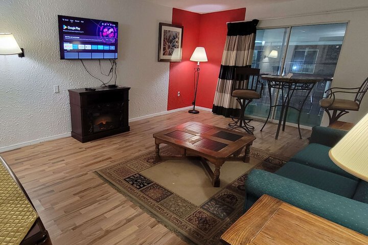 Ramada by Wyndham Mountain Home