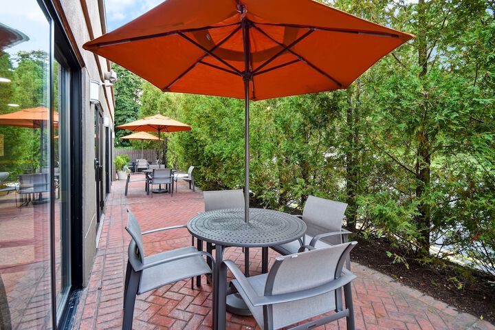 Holiday Inn Express Newport North - Middletown by IHG