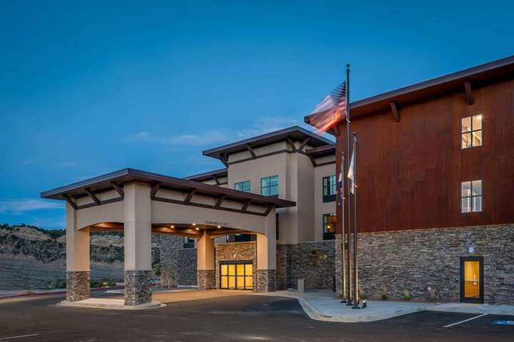 Hotel 2 of 118