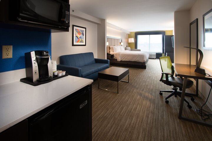 Holiday Inn Express Hotel & Suites Tupelo by IHG