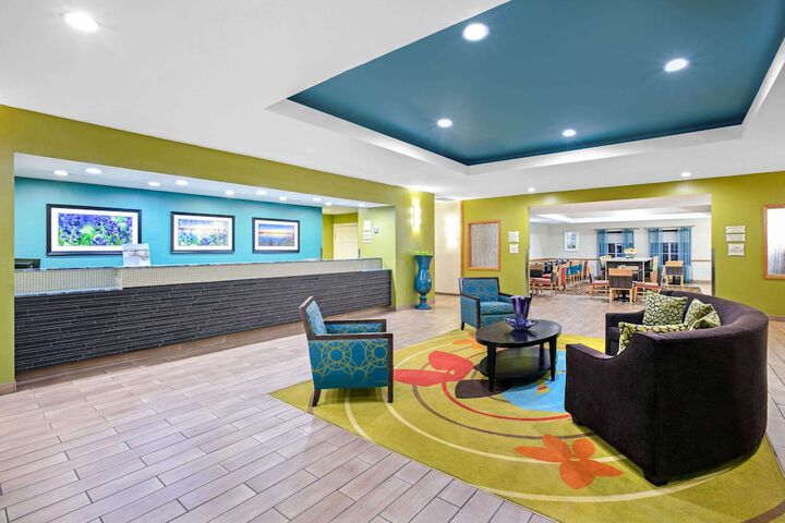 Hotel Interior 7 of 28