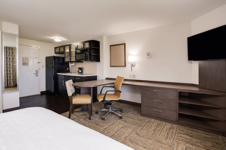 Room 15 of 33