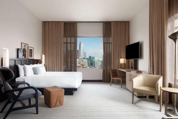 Room 14 of 85