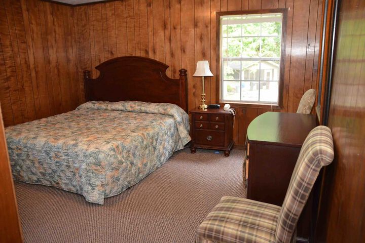 Room 42 of 66