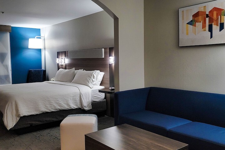 Room 25 of 50