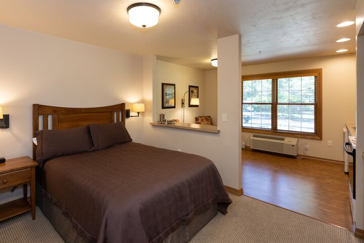 Room 30 of 192
