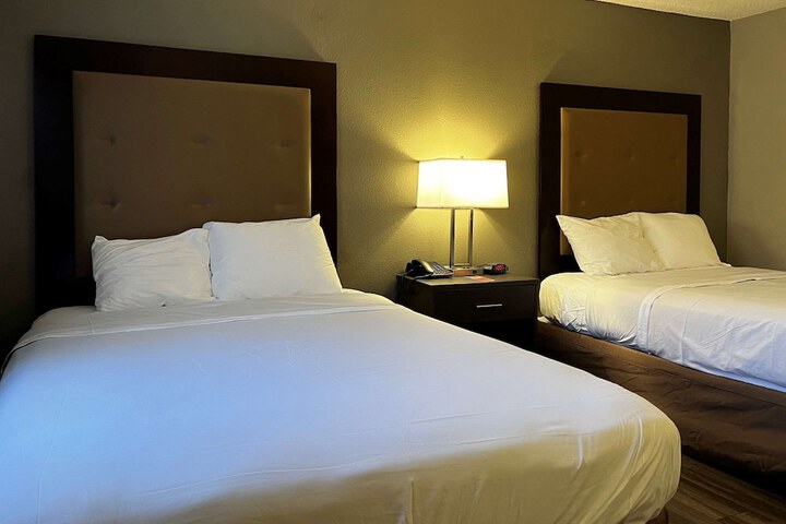 Room 16 of 22