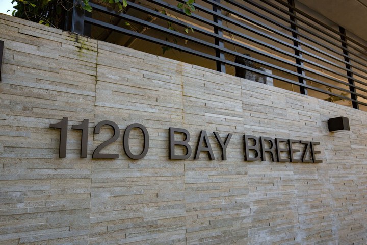 Bay Breeze Premium Apartments by Eskape Collection