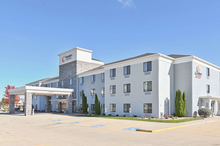 Hotel 7 of 41