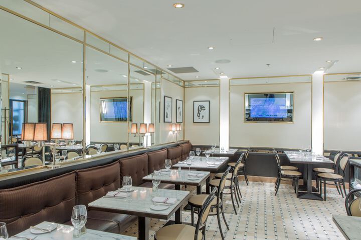 Dining 57 of 76