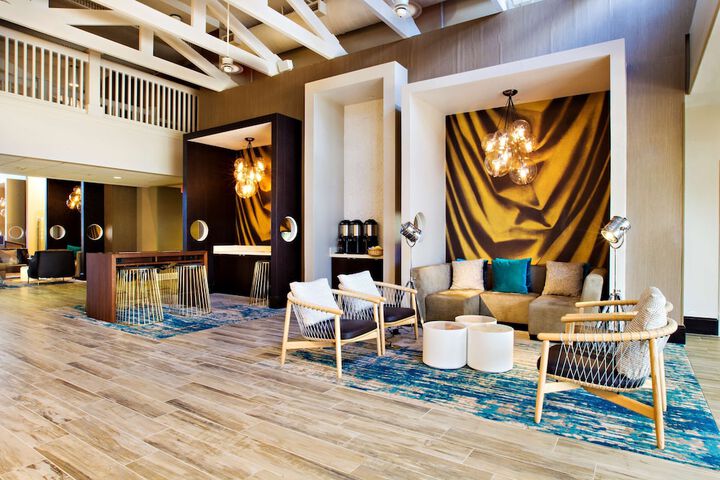 Hotel Interior 14 of 73