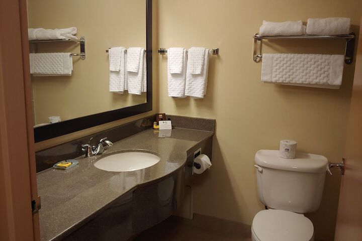 Room 42 of 64