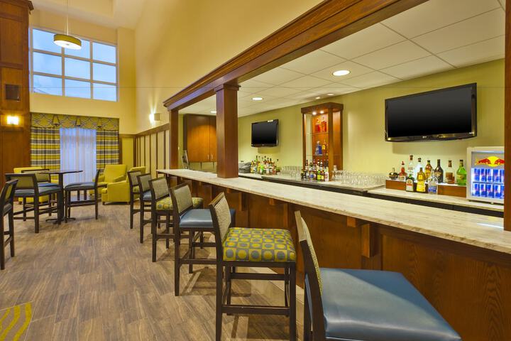 Hampton Inn & Suites Providence / Warwick-Airport