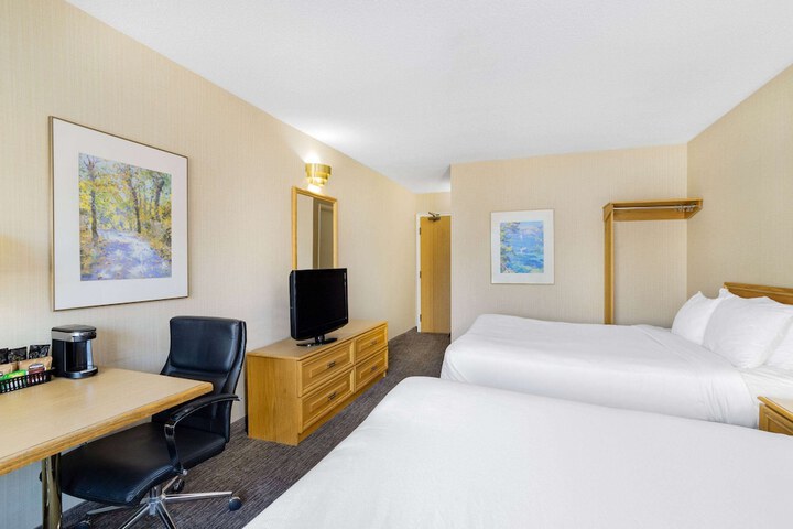 Travelodge by Wyndham Bridgewater