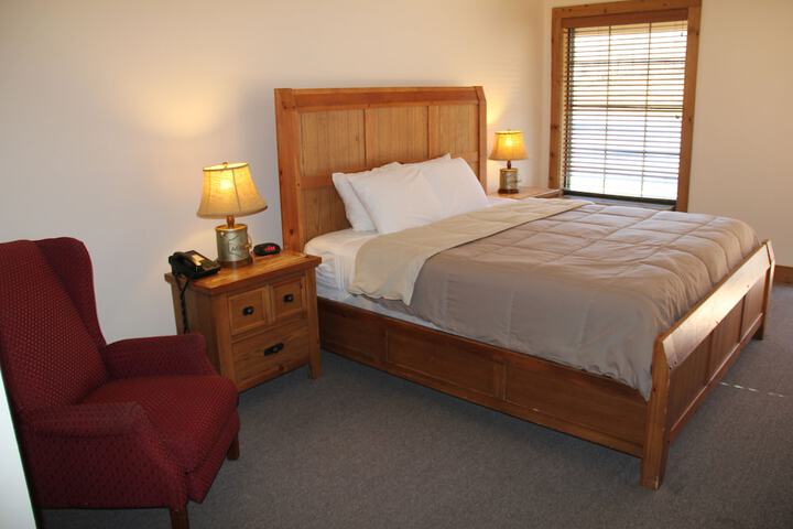 Room 18 of 99