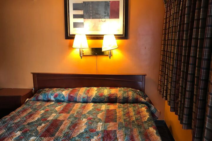 Towne House Motel