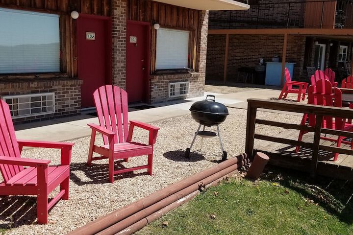 Sundeck 47 of 53