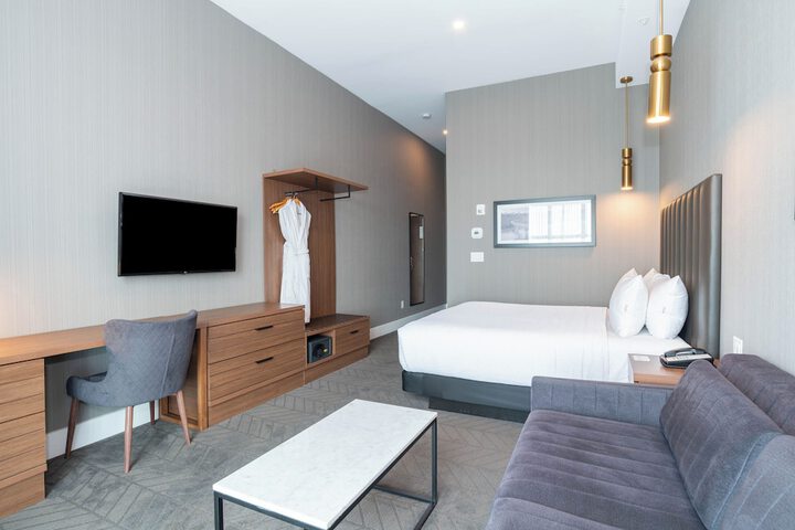 Sandman Signature Sherwood Park Hotel