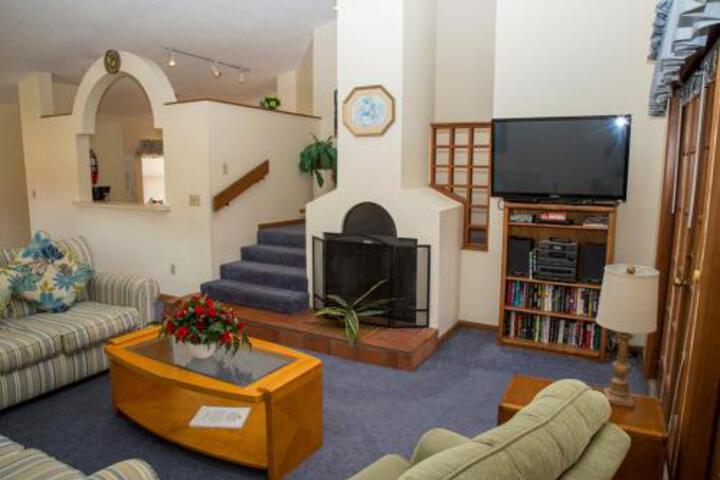 3BR Villa Claremont Holiday Home