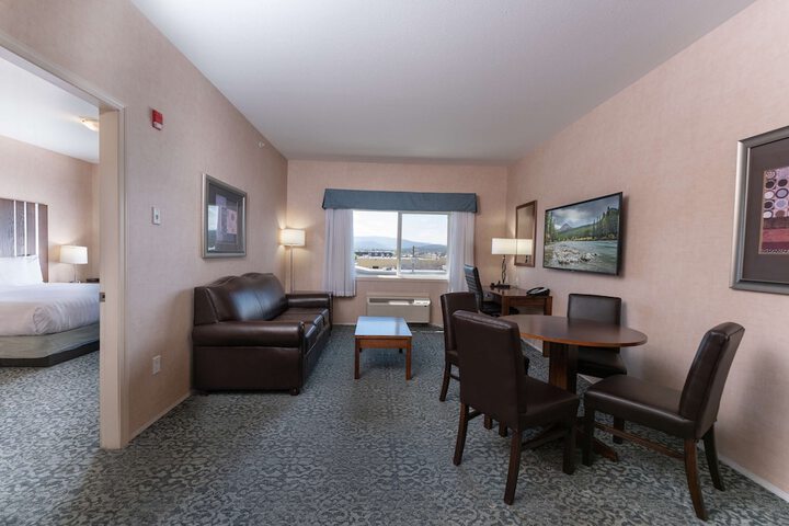 Room 52 of 97