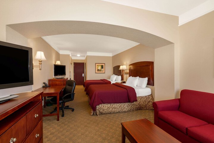 Room 8 of 29