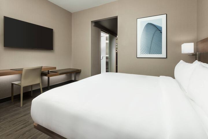 Room 42 of 86
